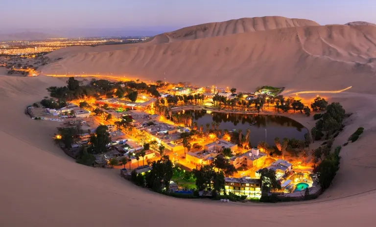 4 Principais Oásis do Mundo e Suas Características Únicas - Oásis de Huacachina