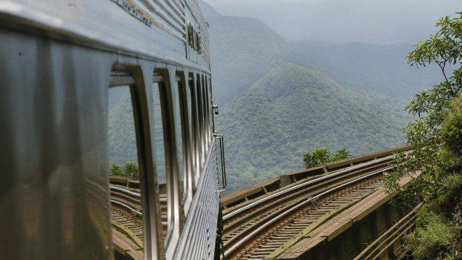 Uma viagem ferroviária pela Serra do Mar em grande estilo e alto padrão